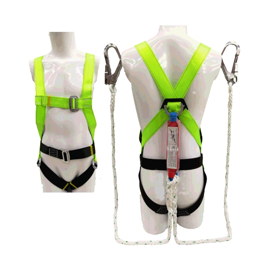 4-SERIES FULL BODY HARNESS DOUBLE LARGE HOOK